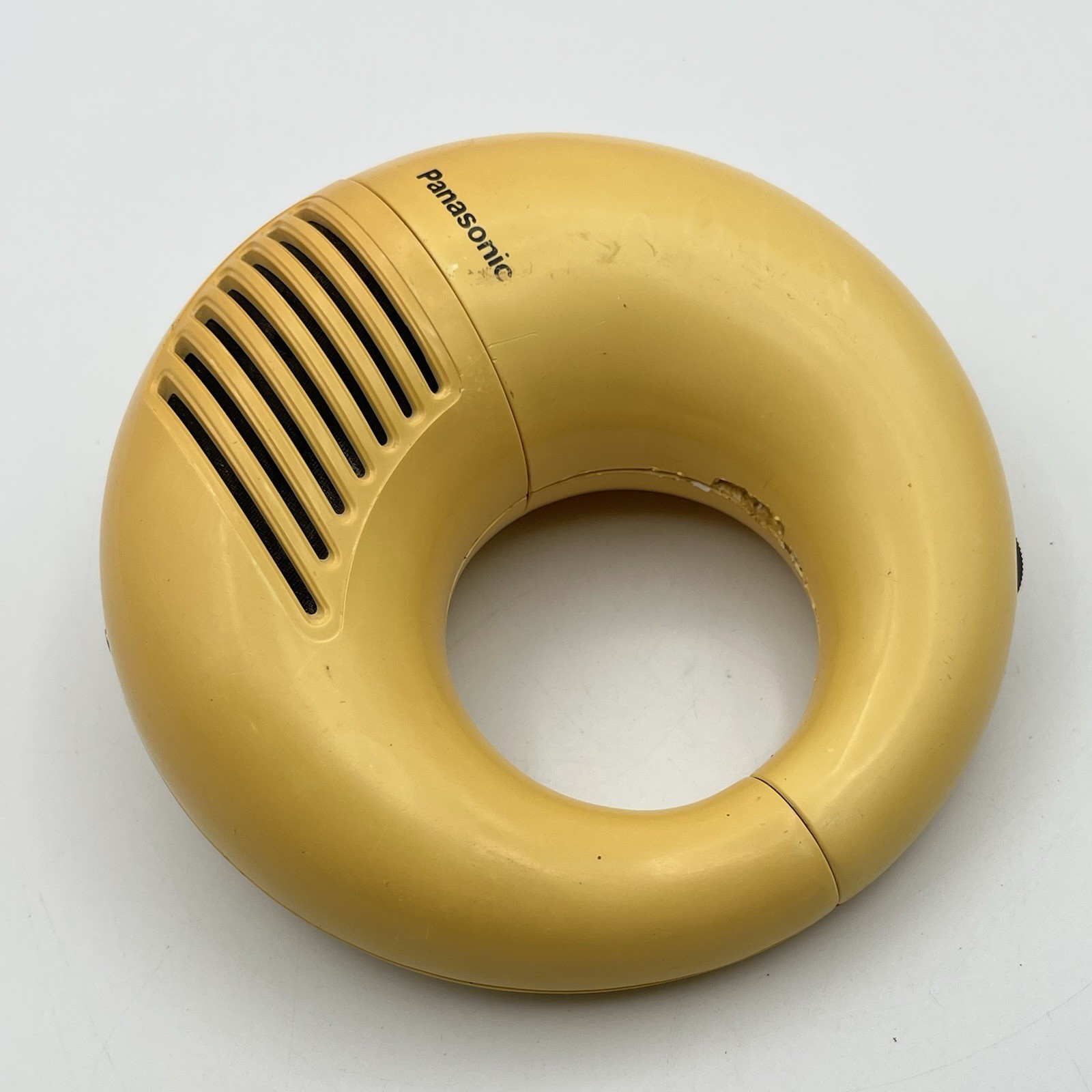 1972 Panasonic Toot-A-Loop AM Wrist Radio - R-72 - Cream (White?) - Works