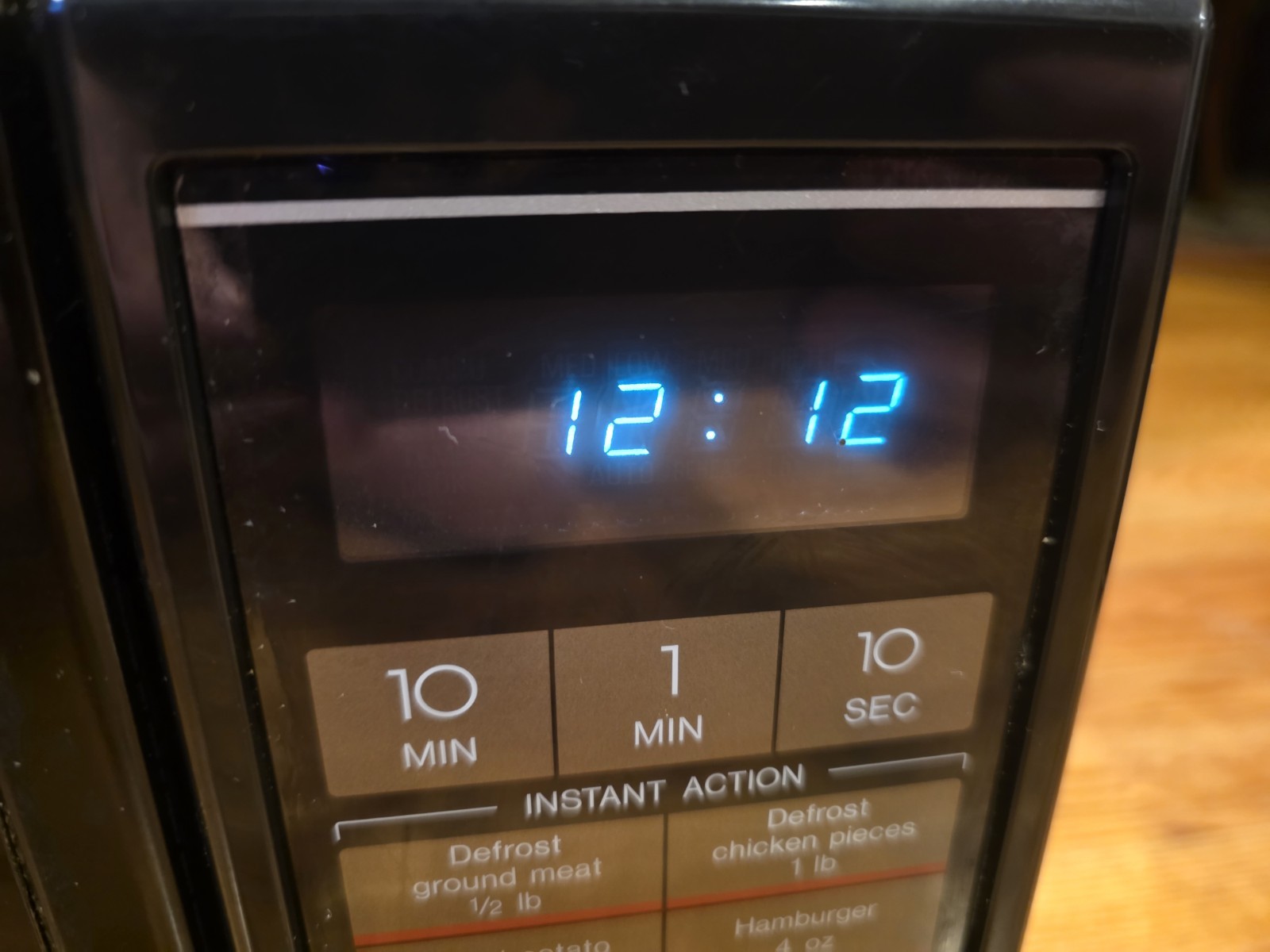 Vintage Sharp Carousel Microwave Oven Model R-4A70 1988 Faux Wood Grain CLEAN