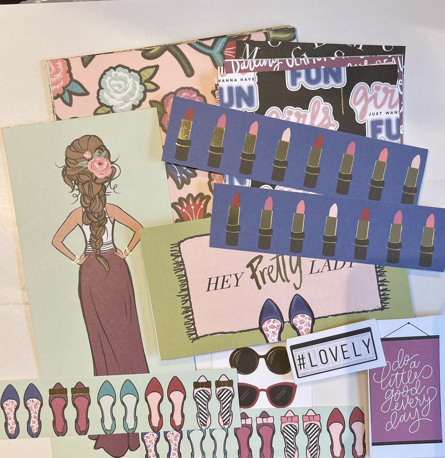 34 pieces Oh ELLE Hobby Lobby 6x6” Scrapbooking Card Kit 4x5.1/2” Fronts Matts