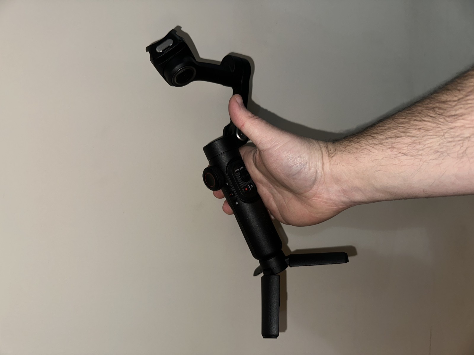 AOCHUAN Smart XE 3-Axis Gimbal Stabilizer Anti-Shake Smartphone iPhone Selfie