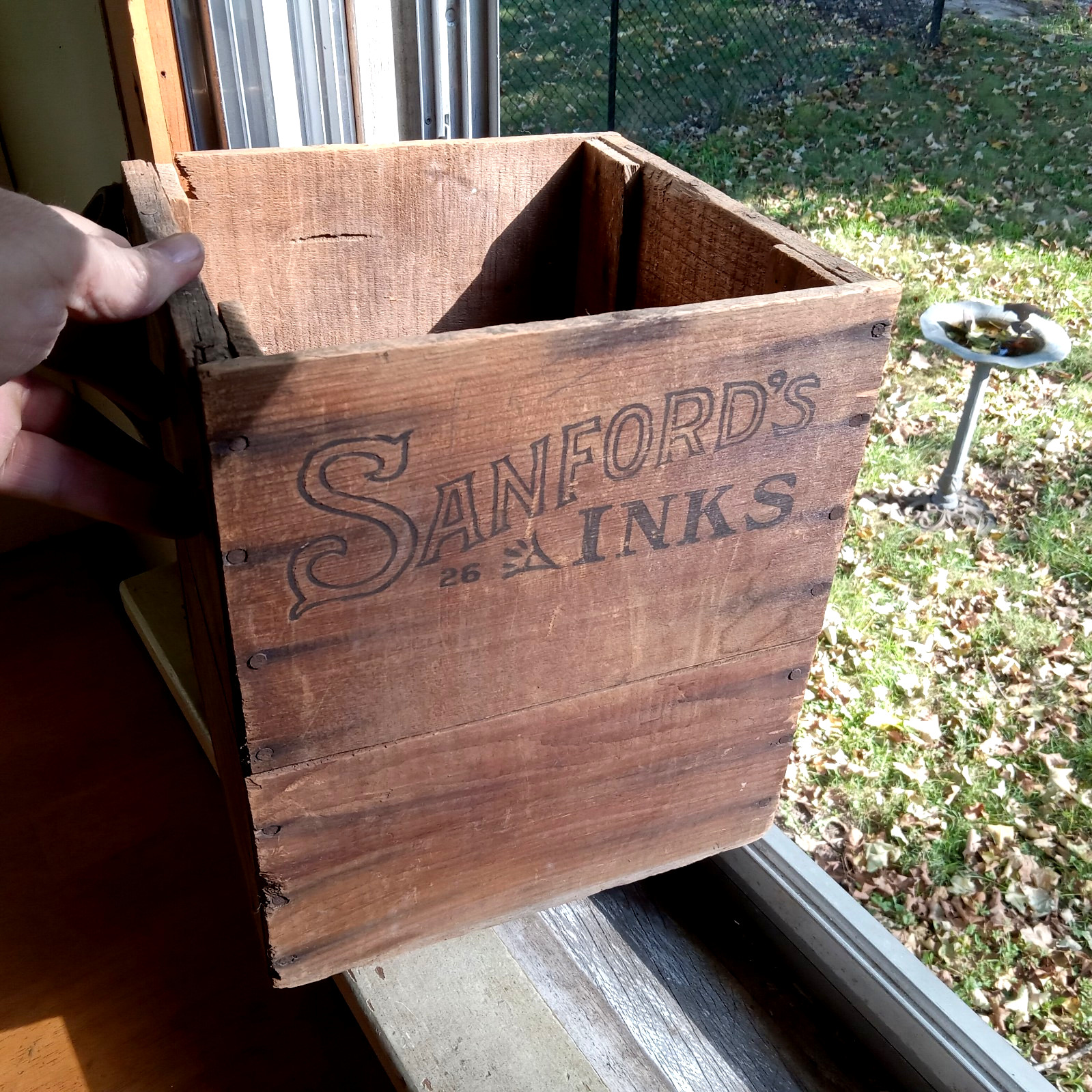 SANFORD'S INKS LIBRARY PASTE WOOD SHIPPING BOX 100 YEARS OLD PRINTED ALL 4 SIDES