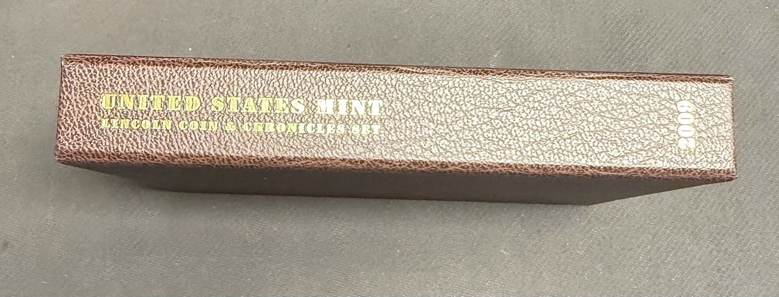 2009-P Lincoln Coin & Chronicles Set w/ Commemorative Silver Proof Dollar Cents