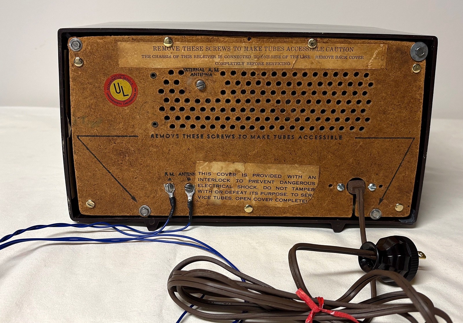 1951 Silvertone Model 25 AM/FM Vintage Radio