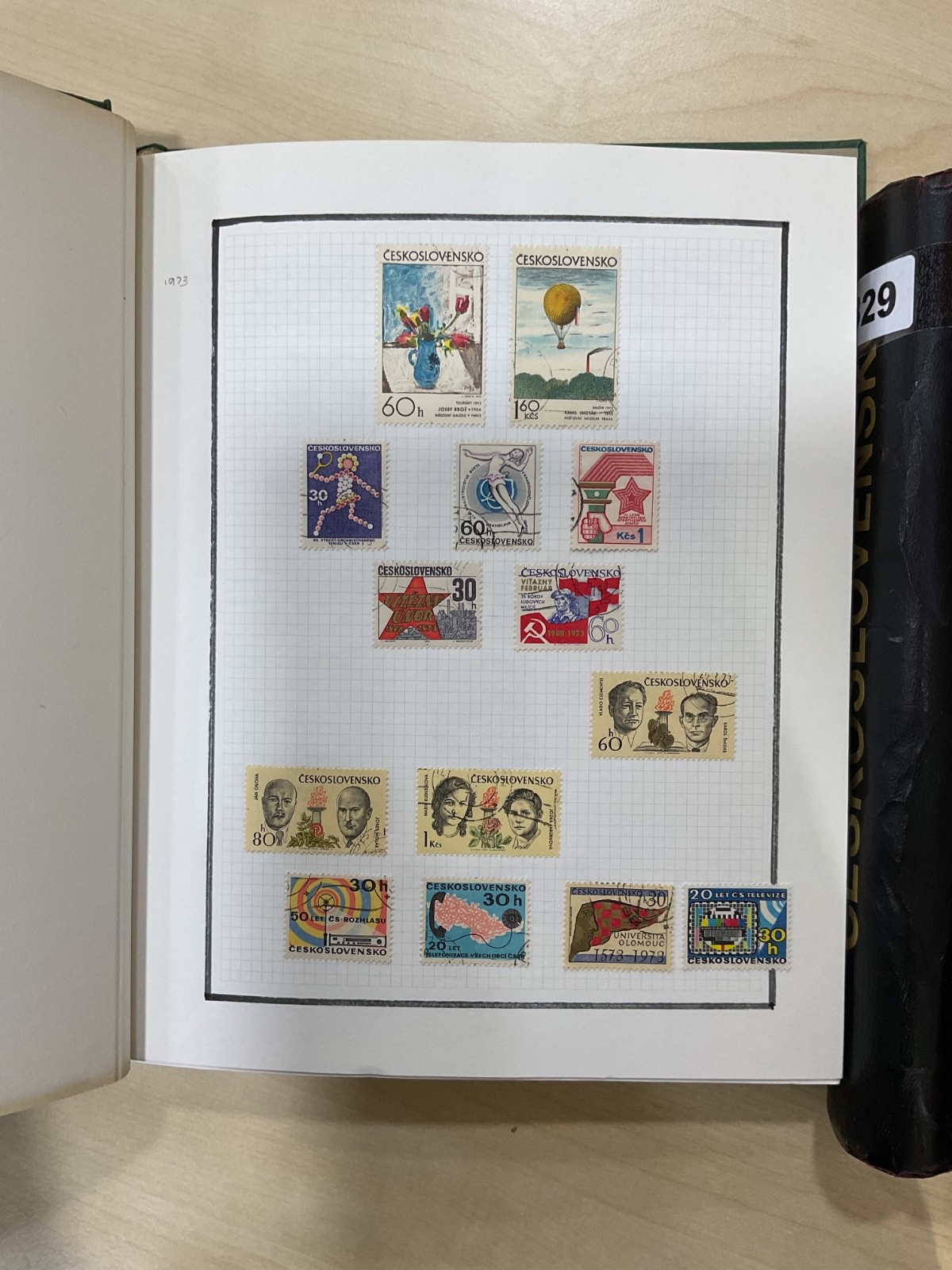 Czechoslovakia stamps. 1918 - 2000s, 2 Albums. 3.8kg. G/105