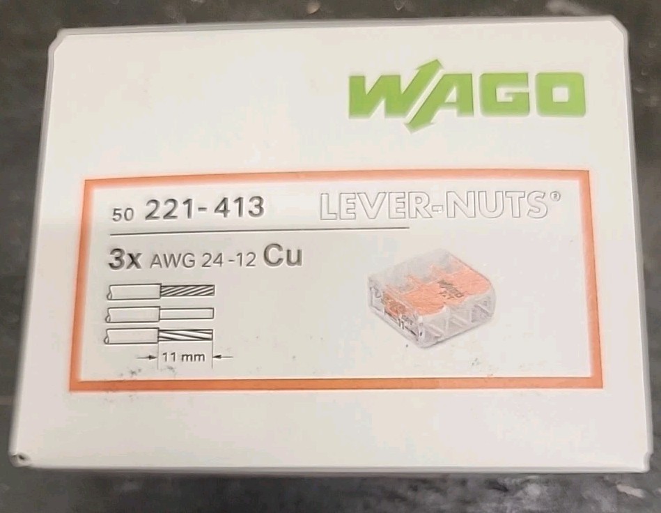 NEW SEALED BOX OF 50 WAGO 221-413 COMPACT SPLICING CONNECTORS 3 POLE LEVER NUTS