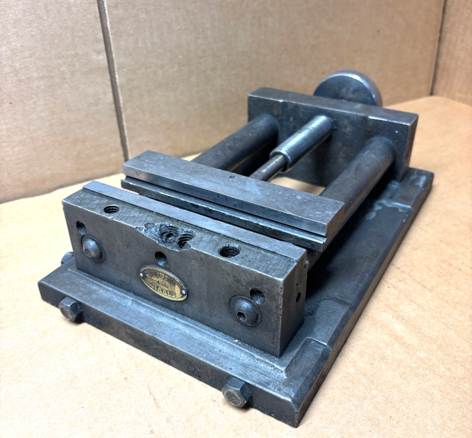 MOORE TOOLS - 5 1/2" Machining Vise for Moore Jig Bore Machine - MOVES GREAT