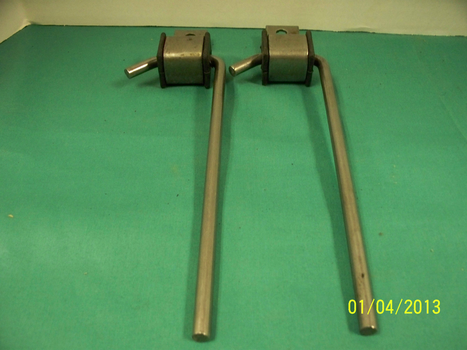 2x UNIVERSAL WELD-ON SOUTHERN EXHAUST HANGERS-2 PCS