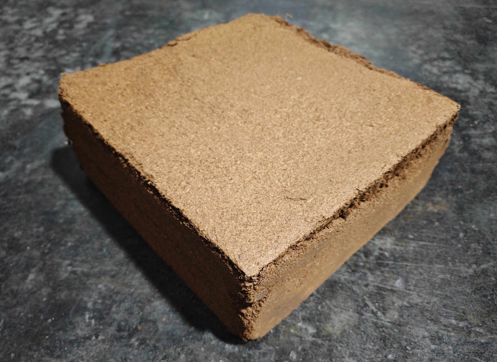 11 Lb / 5 kg Organic Coconut Coir Block Soil Enhancer Natural Mulch Coco Peat