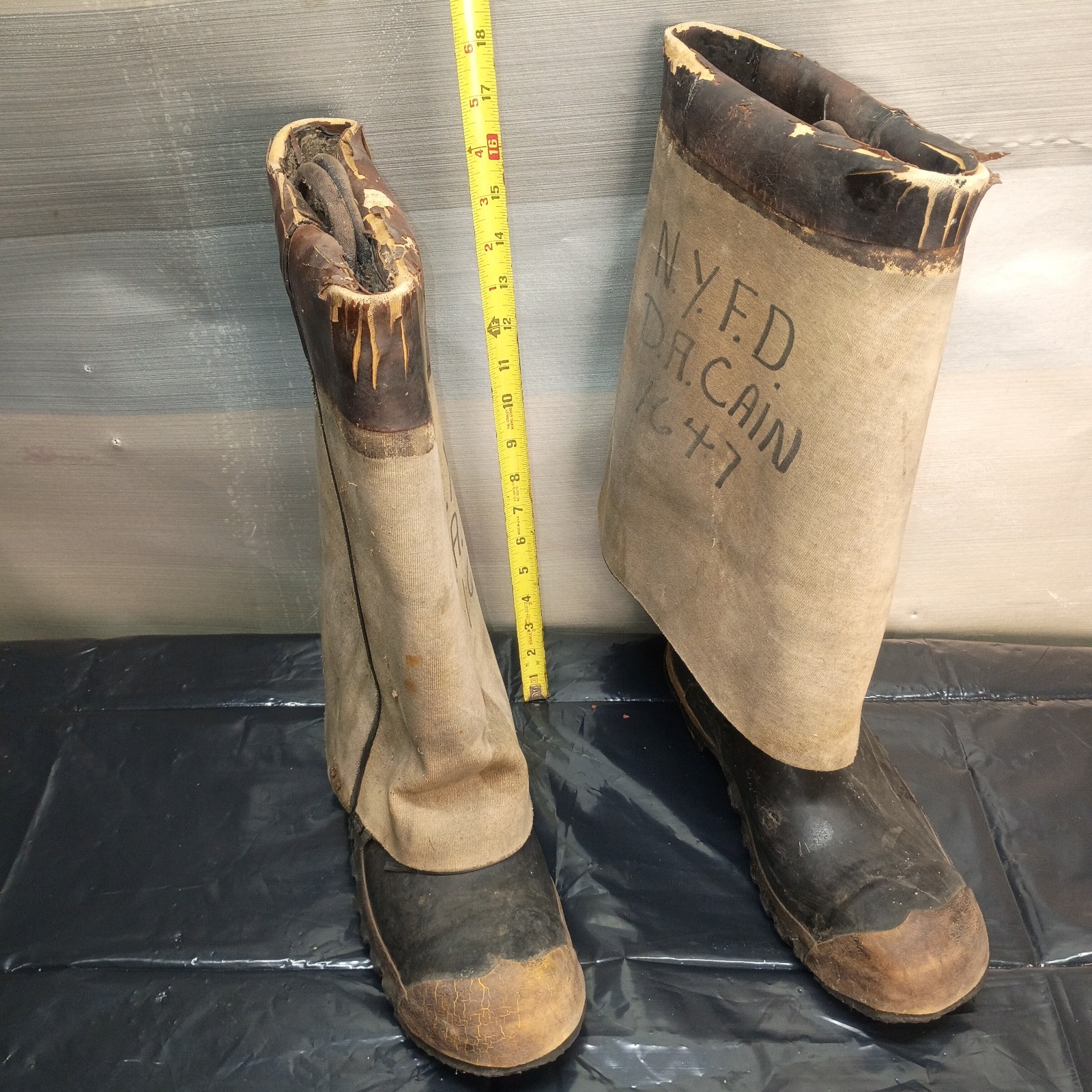 Vintage NYFD Firefighter Bunker Boots Size 10 Turnout Rubber Canvas USA D.A....