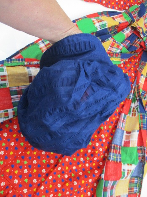 Pilgrim Pioneer Costume Girl Colonial Prairie Dress Apron Bonnet Floral Plaid