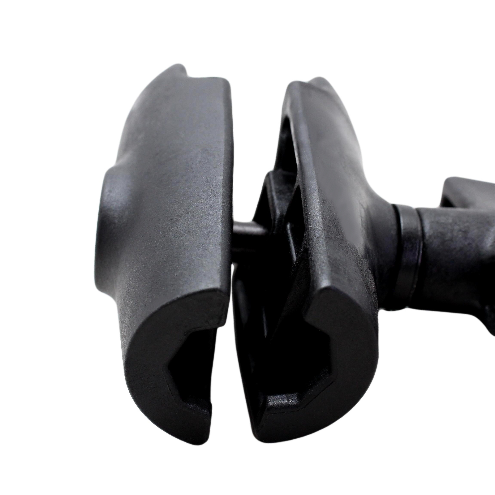 RAM® RAP-200-1U Single Socket Arm for C-Size Balls & Octagon Socket Buttons Pipe