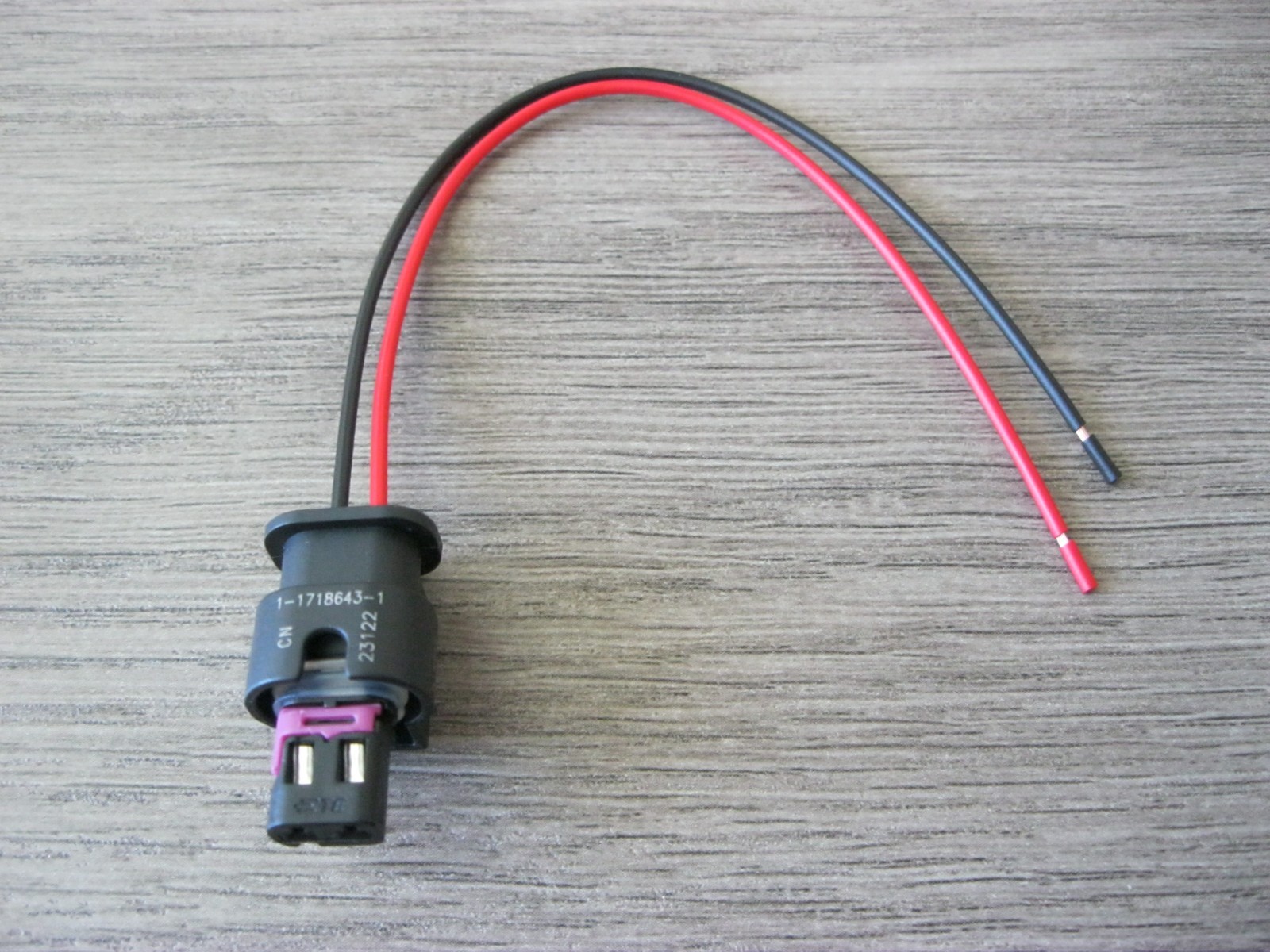 For Tesla Model 3, S, X , Y Pedestrian Warning Speaker Connector Pigtail Plug