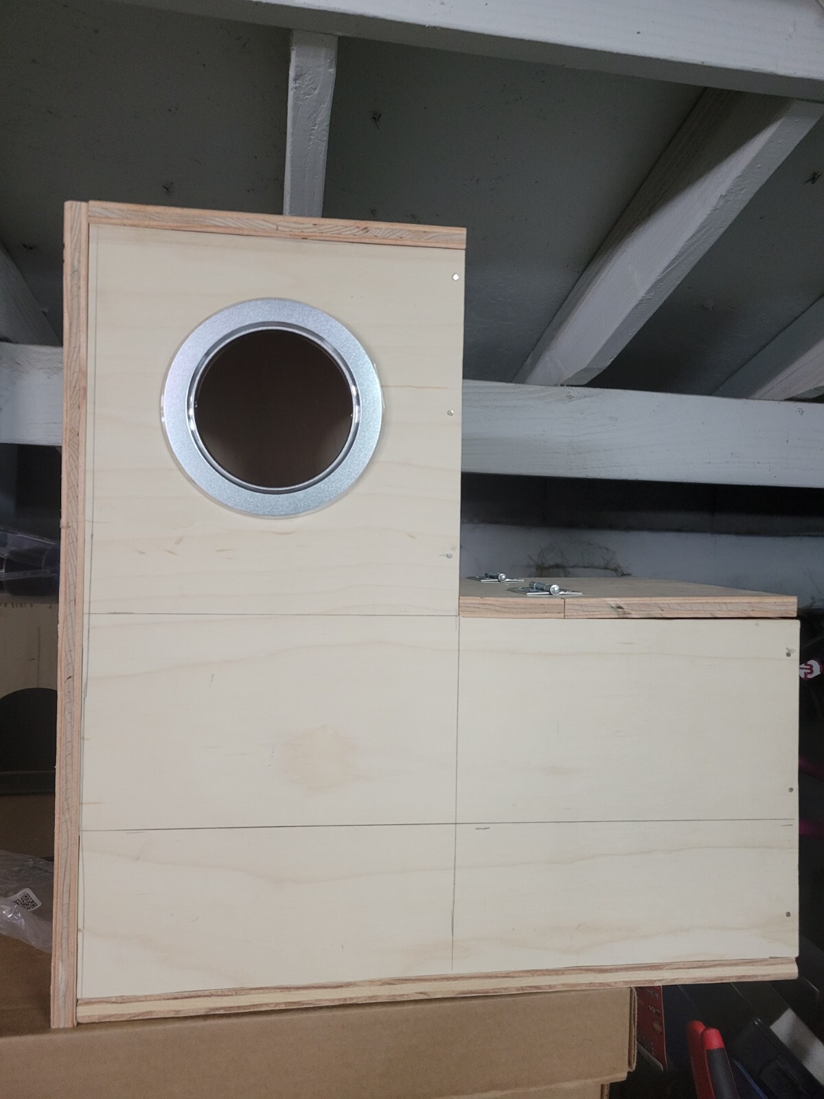 Boot Nest Box (16"x16"x8" 8" toe) Quakers, conures, cocatiels, etc