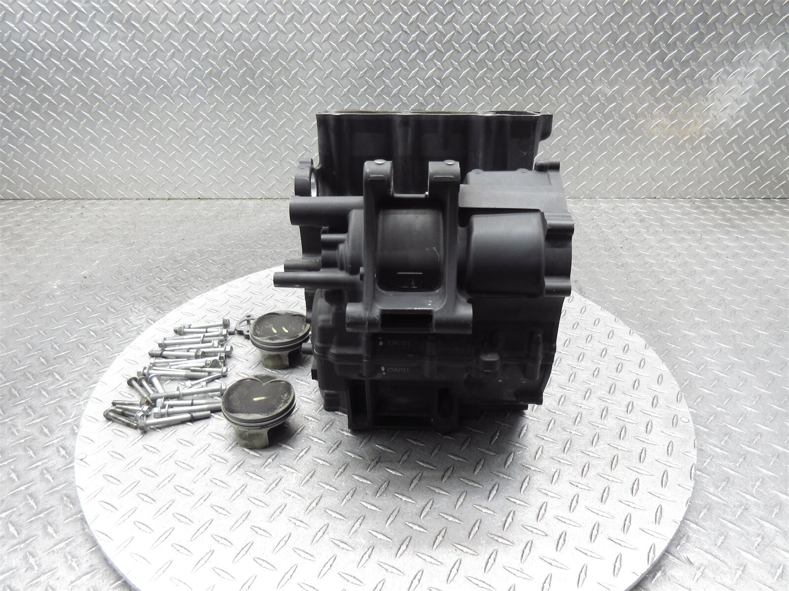 2016 15-17 Yamaha FZ07 FZ7 Crankcase Crank Case Engine Motor Block Piston Lot