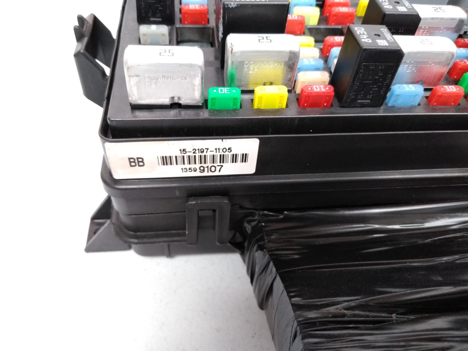 Burnt 13599107 Buick 2008 2011 Lucerne 2009 2010 Cadillac DTS Rear Fuse Box *I27