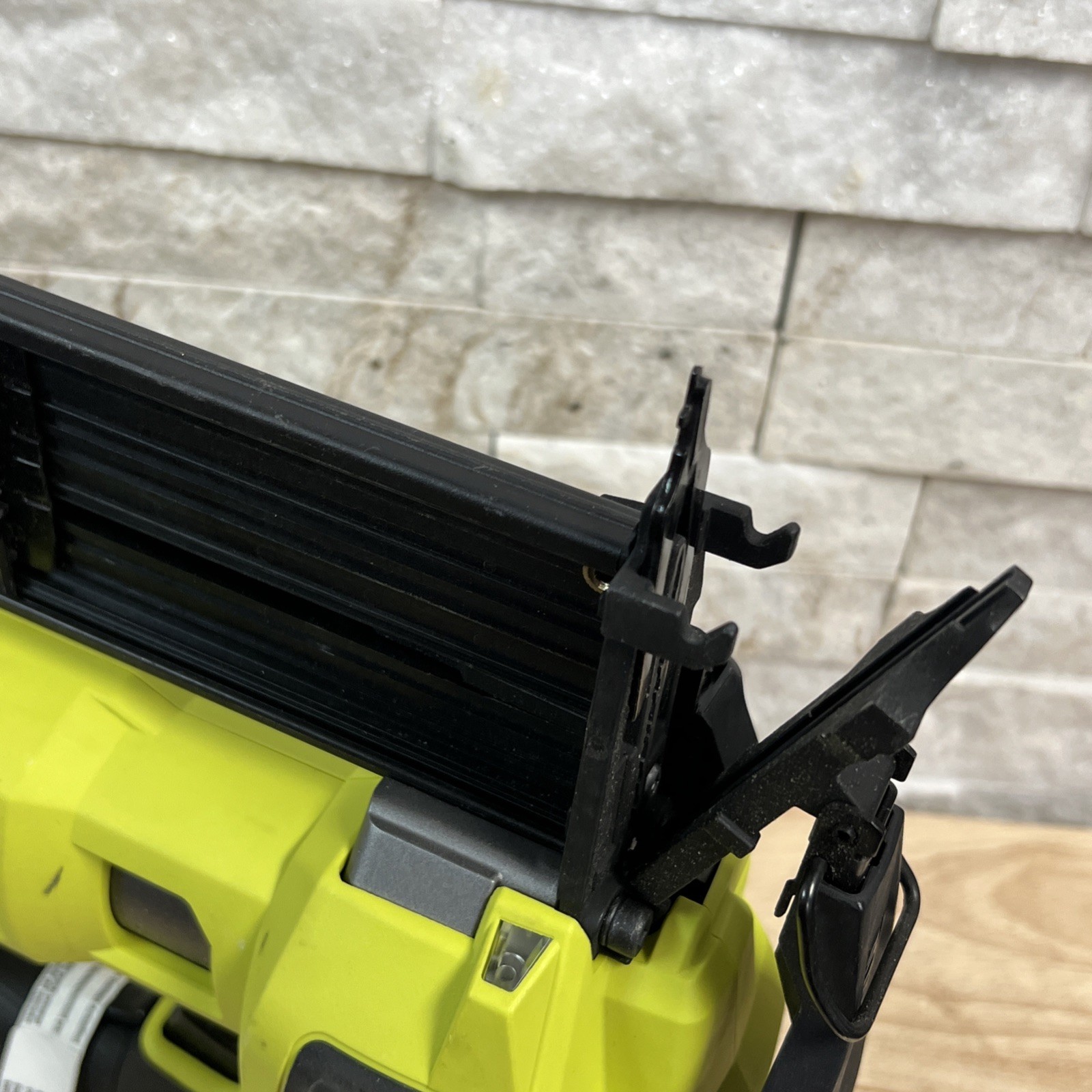 Ryobi One+ HP 18v Brushless Brad Nailer Tool Only (P322) - FOR PARTS OR REPAIR