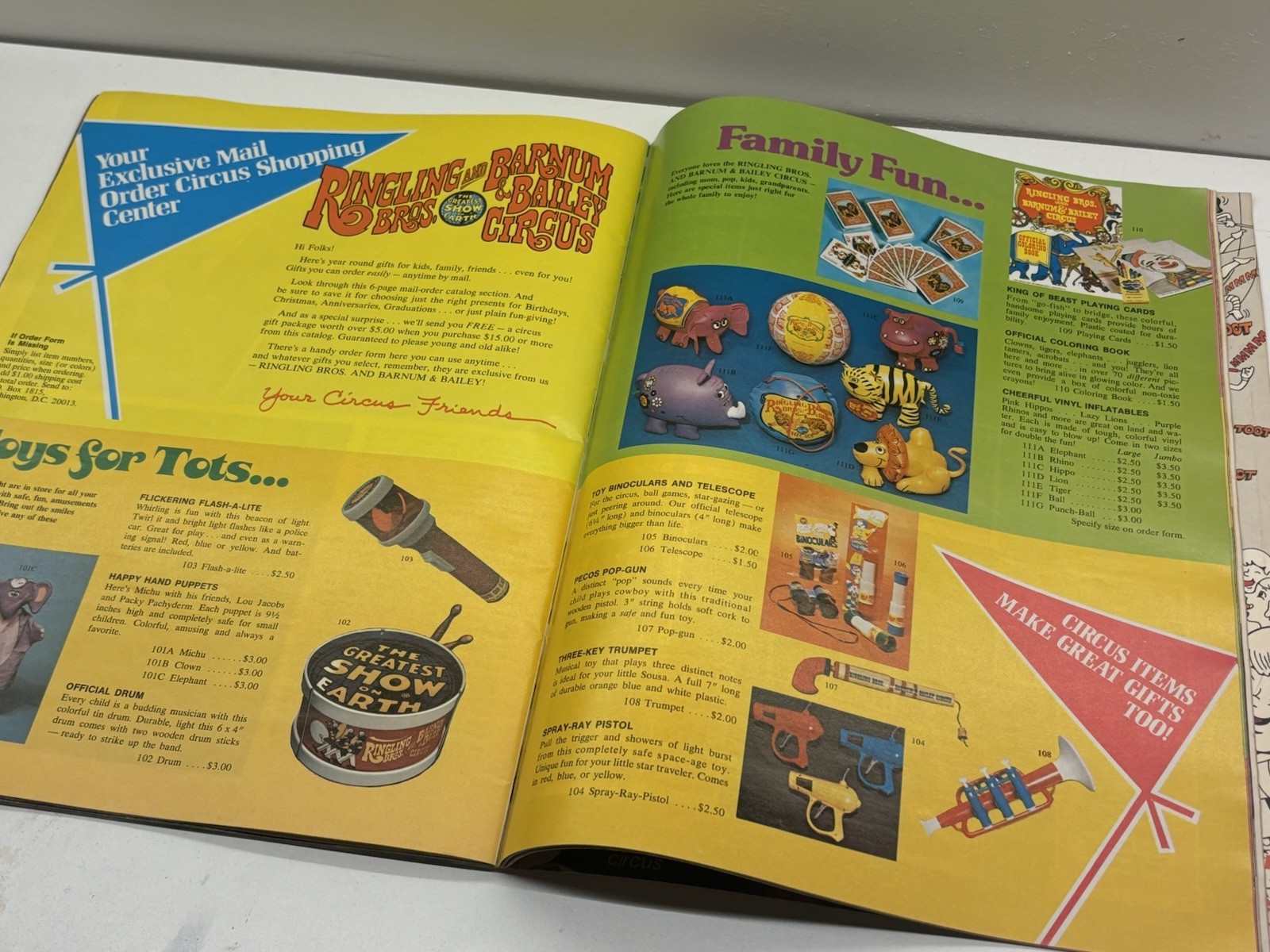 1977 Ringling Brothers And Barnum And Bailey Circus Program Magazine Vintage