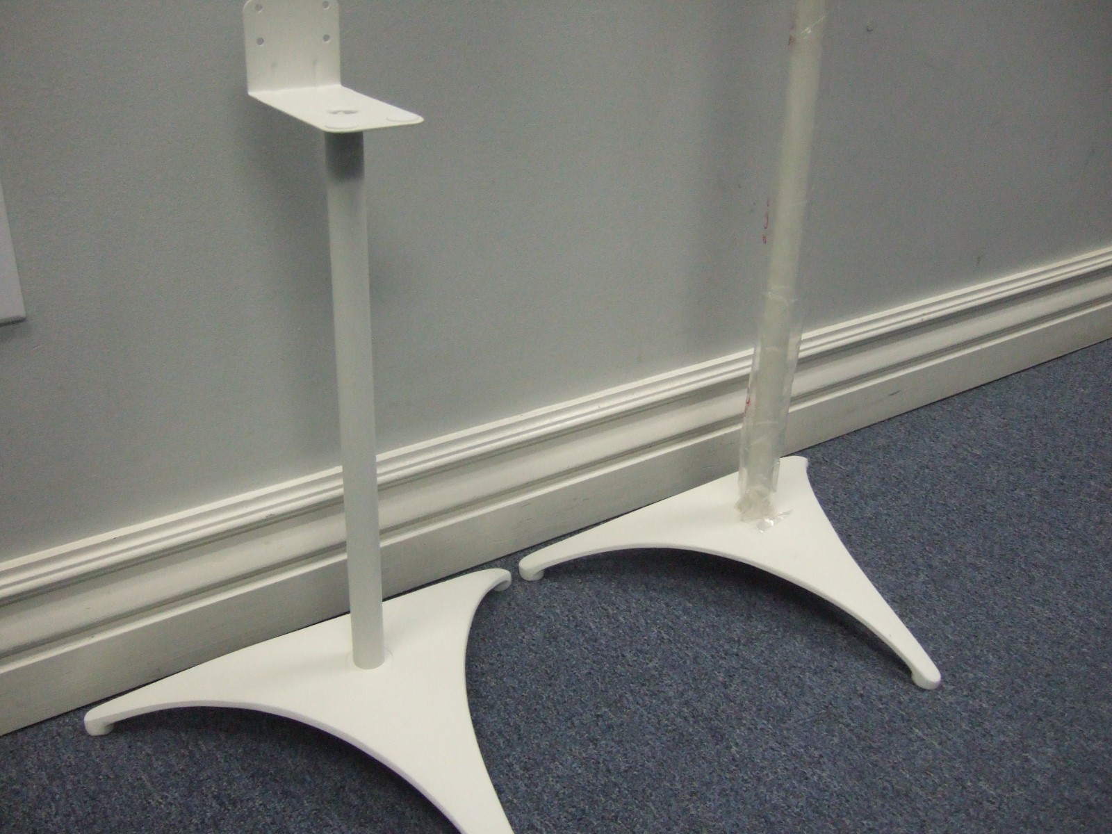 Energy API-HT-3 White Speaker Stands
