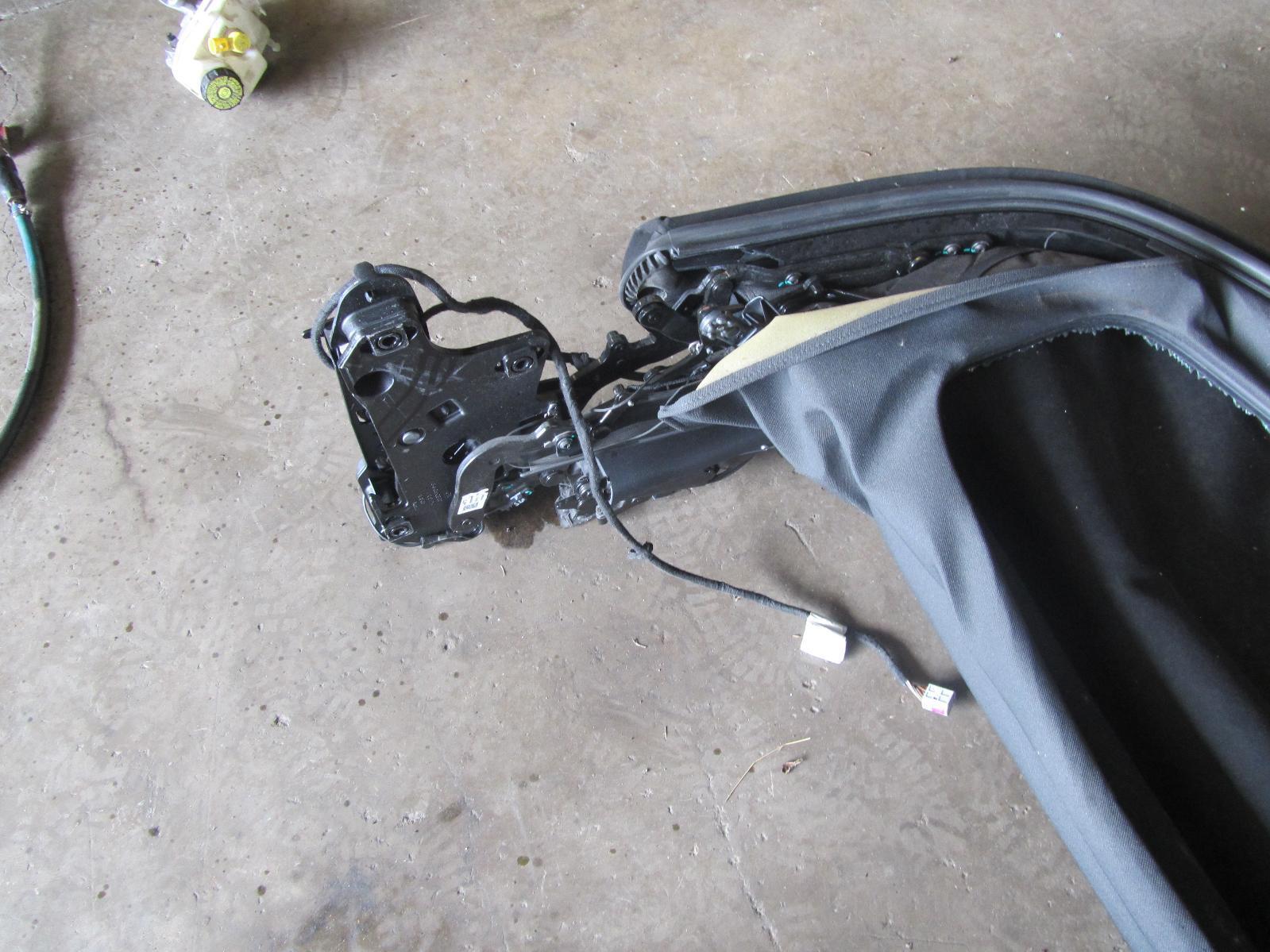 16-19 BUICK CASCADA 1.6L AT FWD Convertible Roof Top Black OEM FOR PARTS