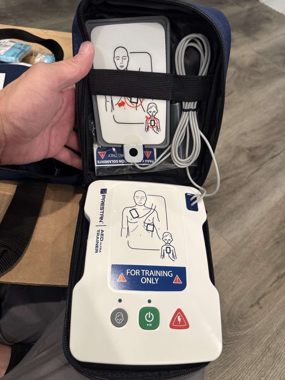 Prestan AED UltraTrainer 4 Pack Of Trainers PP-AEDUT-401 New Opened Box Extras