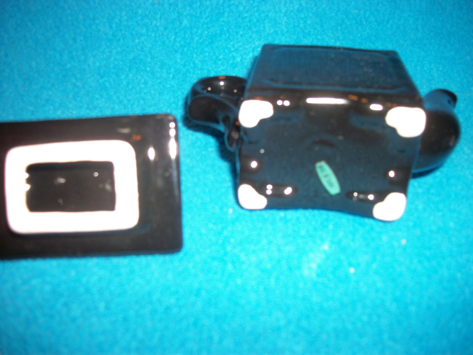 Lot of 2 VintageWorld Bazaar Mini Teapot Stove & Sink NIB