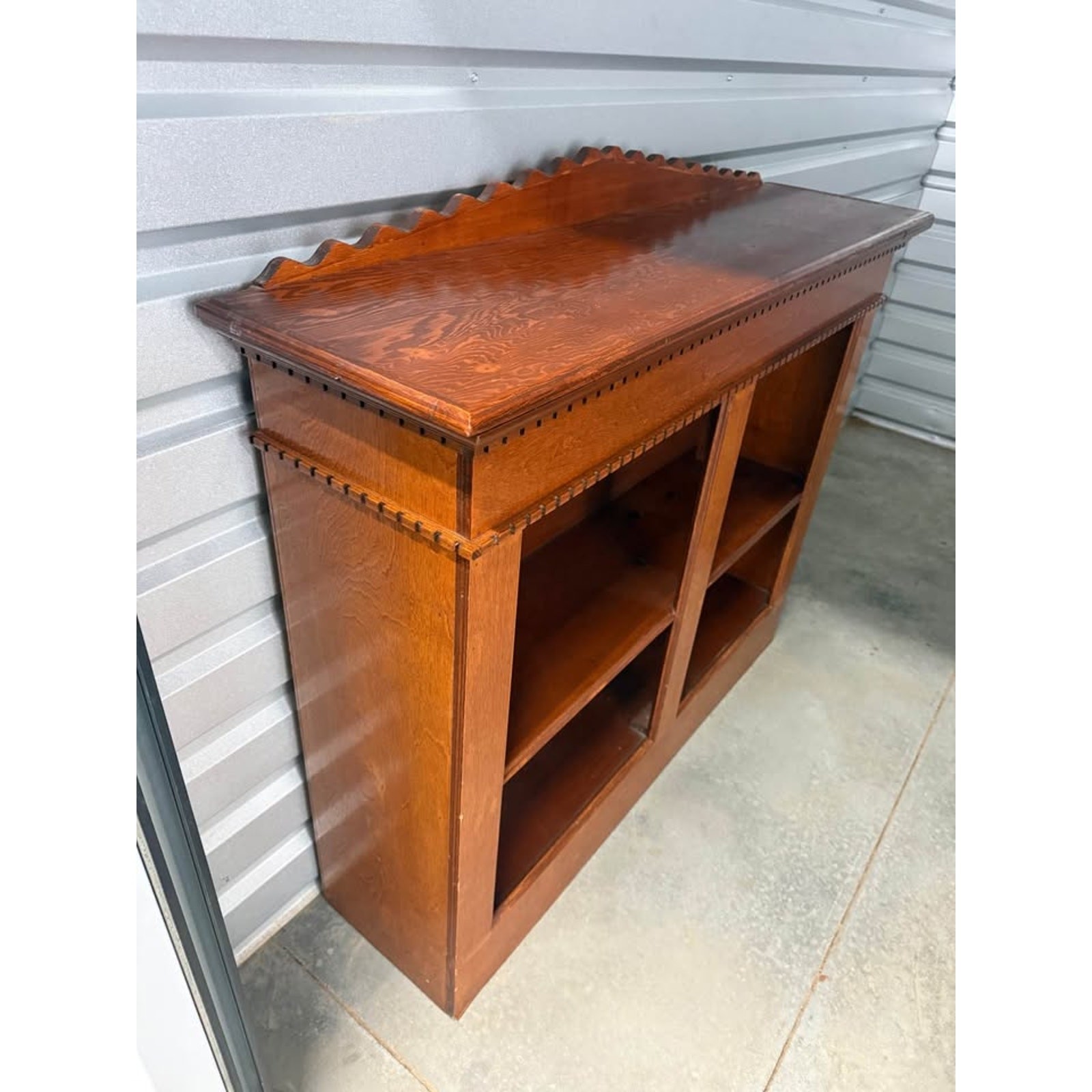 Antique Oak Open Bookcase with Scalloped Gallery Top