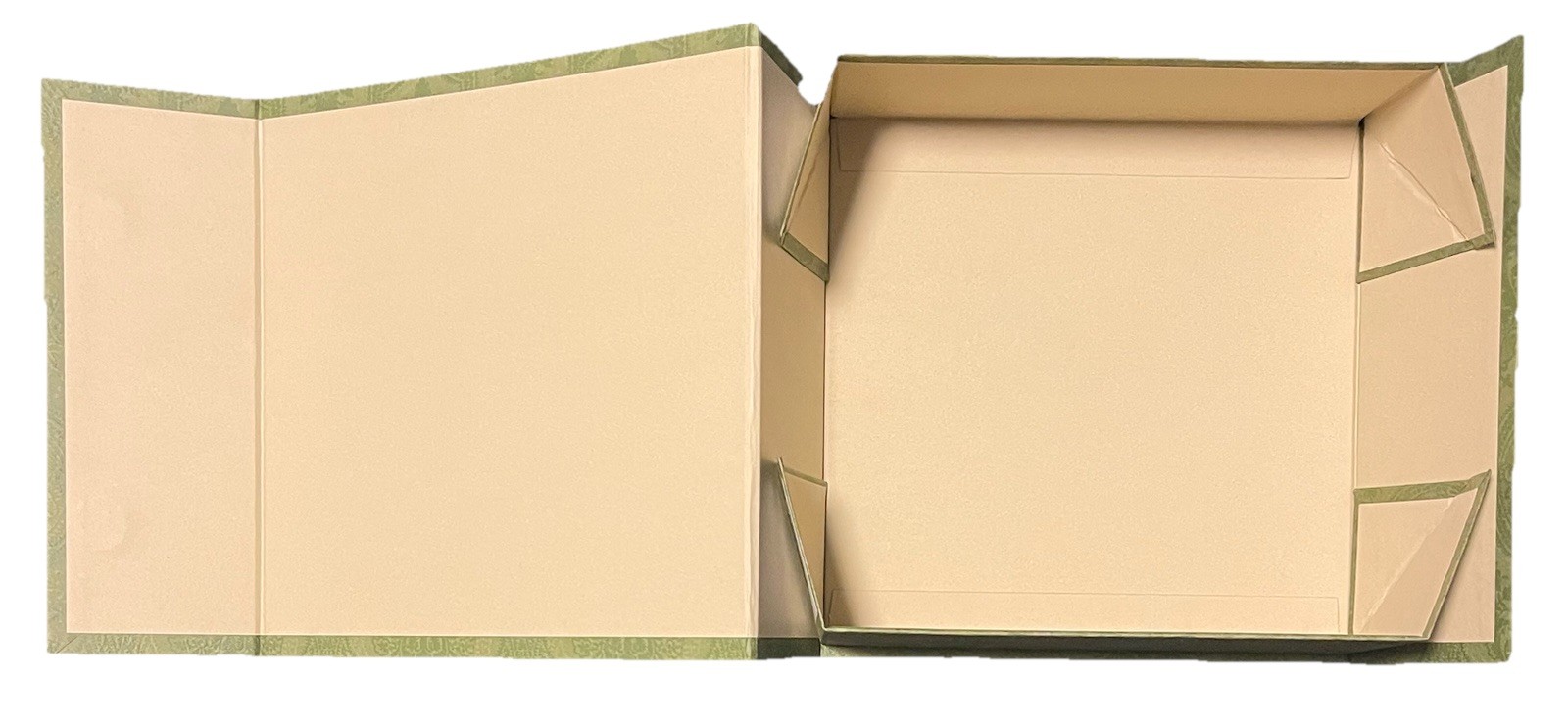 AUTHENTIC GUCCI - Green Brocade Magnetic Flap Gift Box - Used - 7.5 x 7.5 x 3"