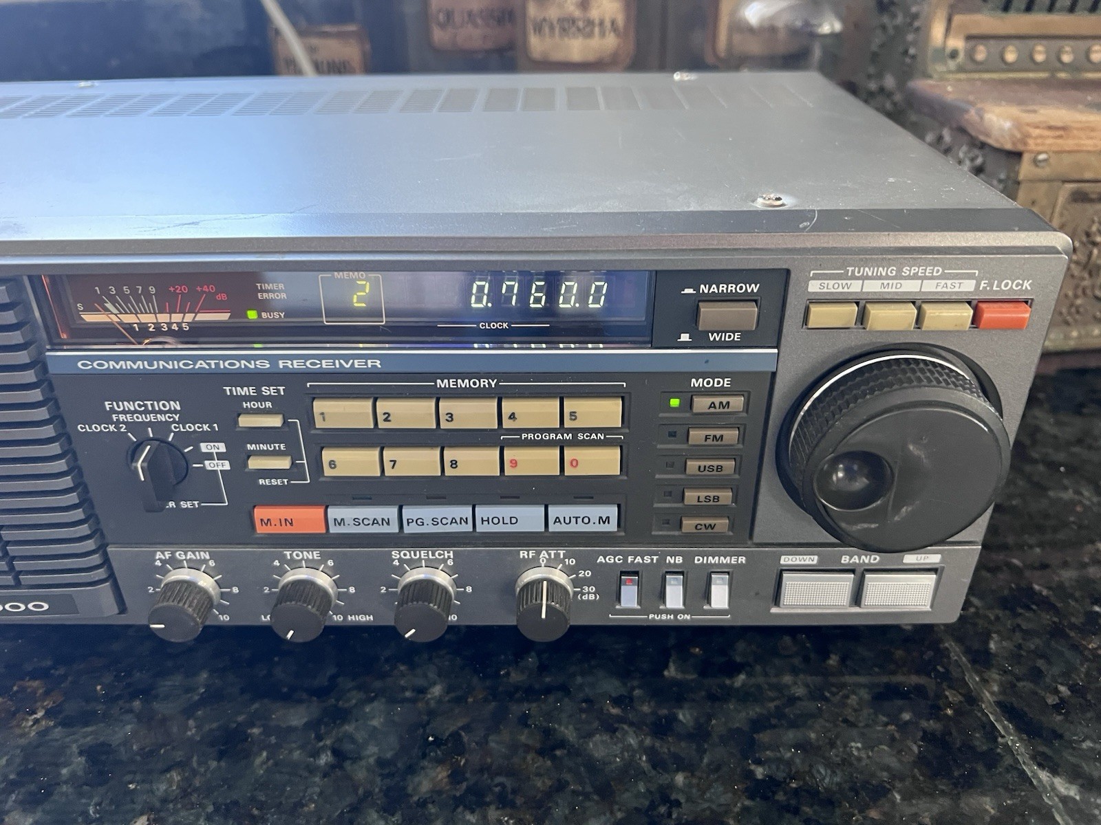 KENWOOD R-2000 Shortwave AM Fm CW LSB Radio Communications Receiver Working