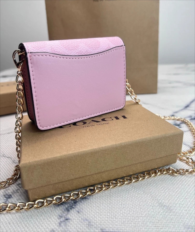 NWT C6650 Mini Wallet on a Chain with In Signature Print Outlet 10*8*2cm