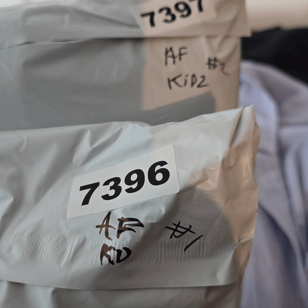 Abercrombie Kids Fitch Velvet Blazer Jacket Youth XL Blue Button Crest Preppy 14