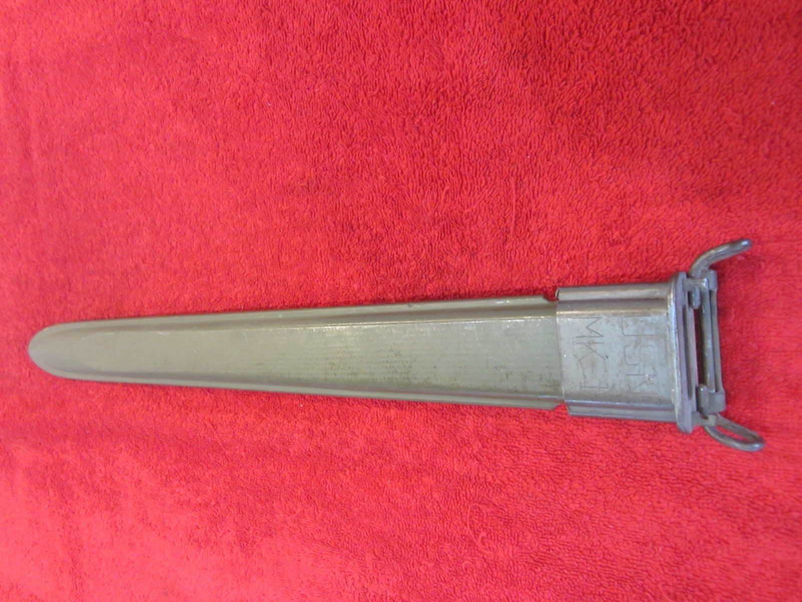 USN Model 1942 MK 1 Plastic Hard Scabbard Used with Free Shipping