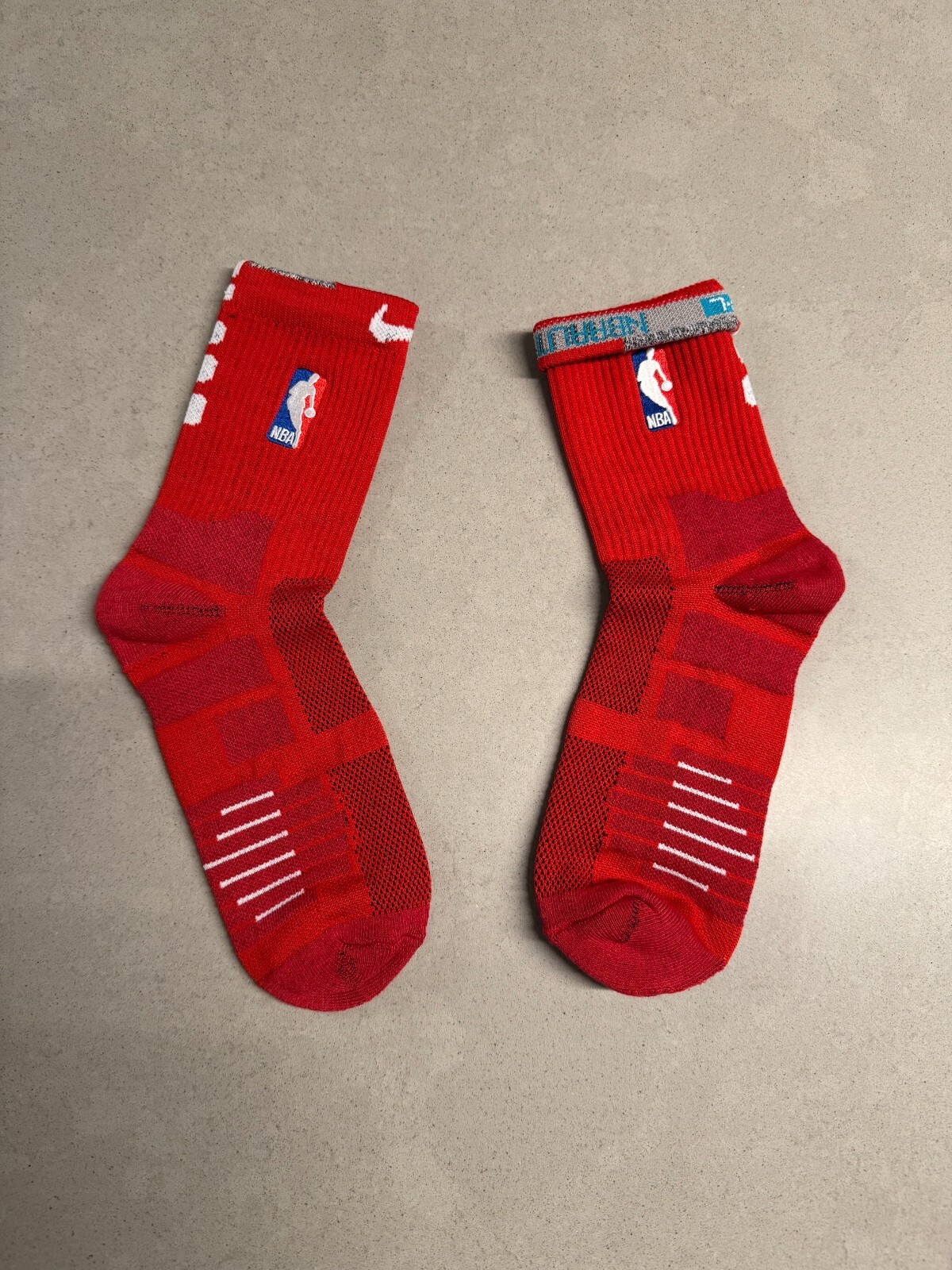 Nike NBA AUTHENTICS - Elite Quick Socks - All Colors - Mid Length All Large