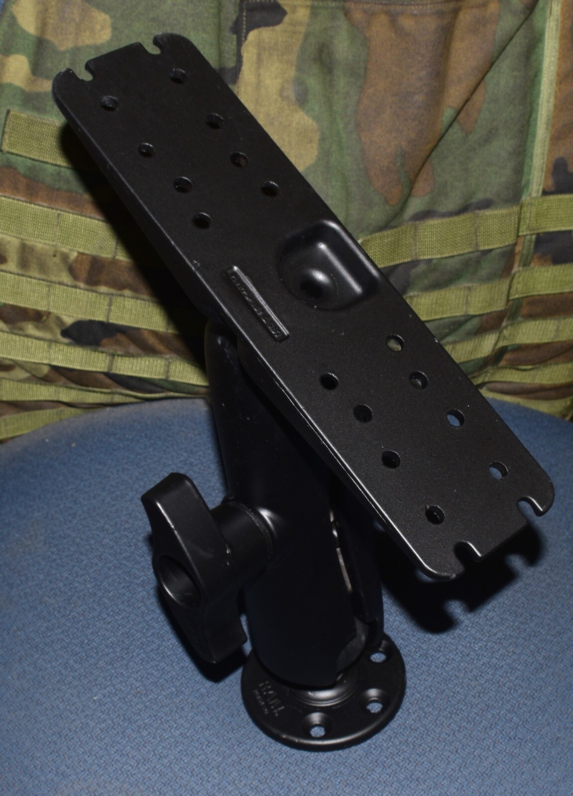 RAM LARGE LONG ARM ELECTRONICS MARINE MOUNT D-111U BRACKET 2.25" BALL MILITARY