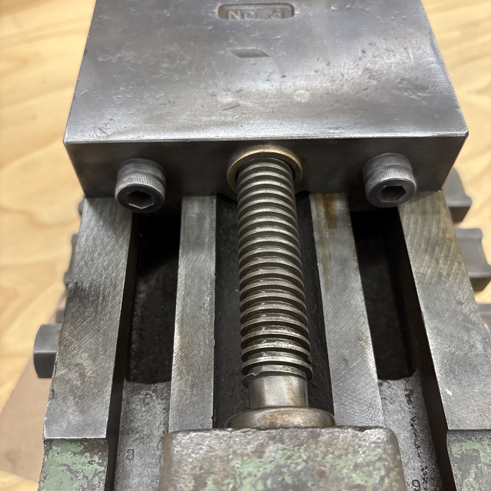 Brown & Sharpe No 3 Universal Tilting Vise 6” Jaw Double Swivel Base