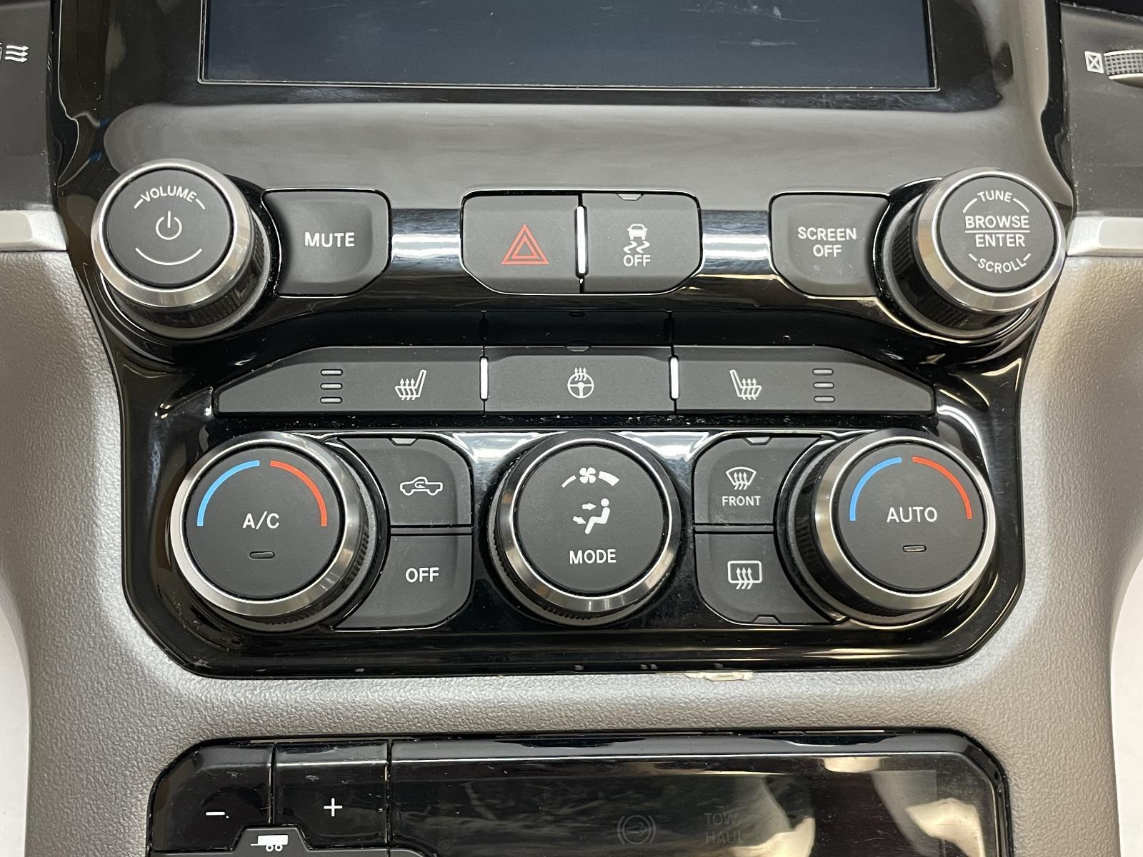 2022 DODGE RAM 2500 RADIO DISPLAY 8.4" SCREEN DASH BEZEL HEAT/AC CONTROLS OEM