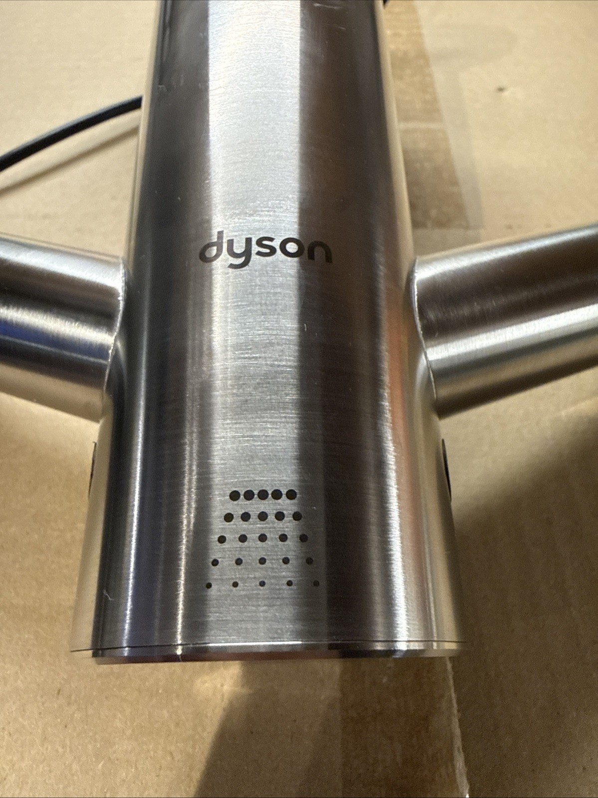 Dyson Auto Flush Tap Assy short Wall