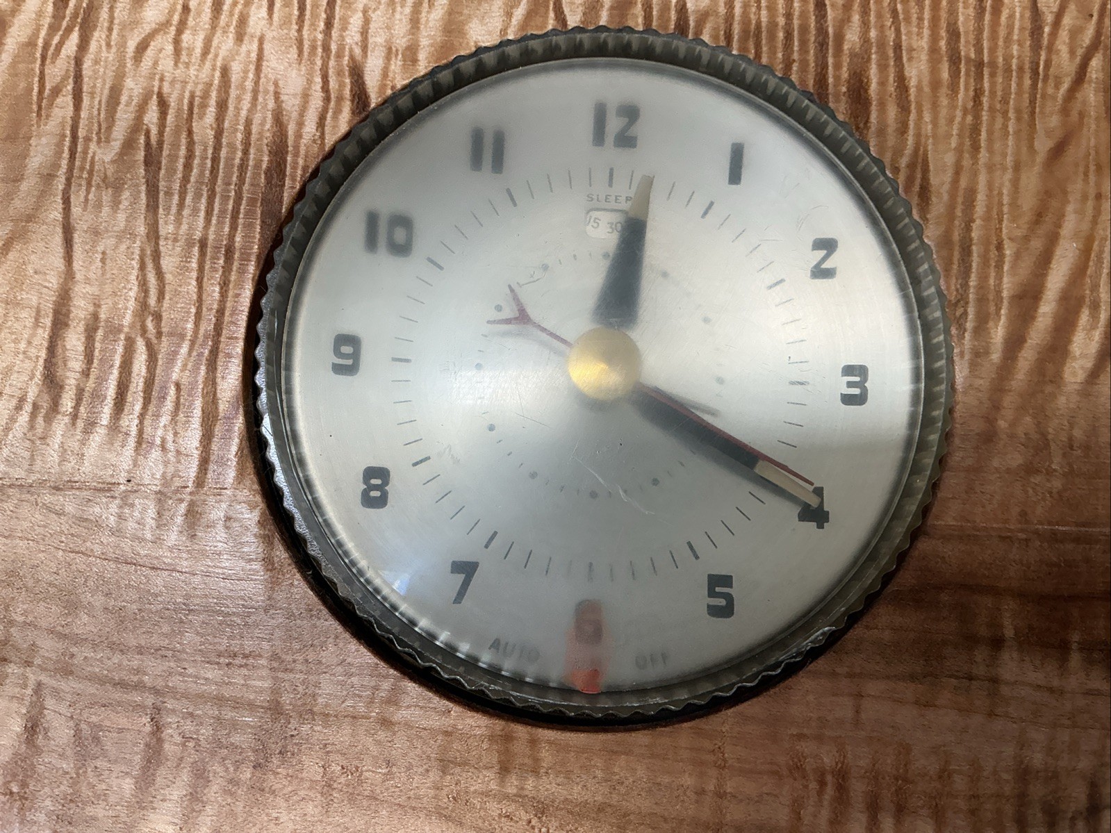 Vintage RCA Victor 5C581 "Debonair" Clock Radio (1954) Antique Works!