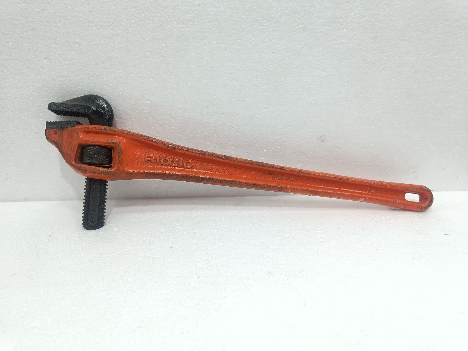RIDGID 24 IN HEAVY DUTY OFF SET PIPE WRENCH MODEL 89445 CAST IRON USA MADE 24"