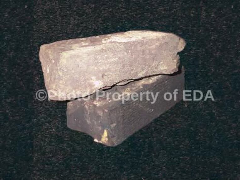 Authentic St Valentines Day Massacre Brick Fragments Al Capone Relic w/COA