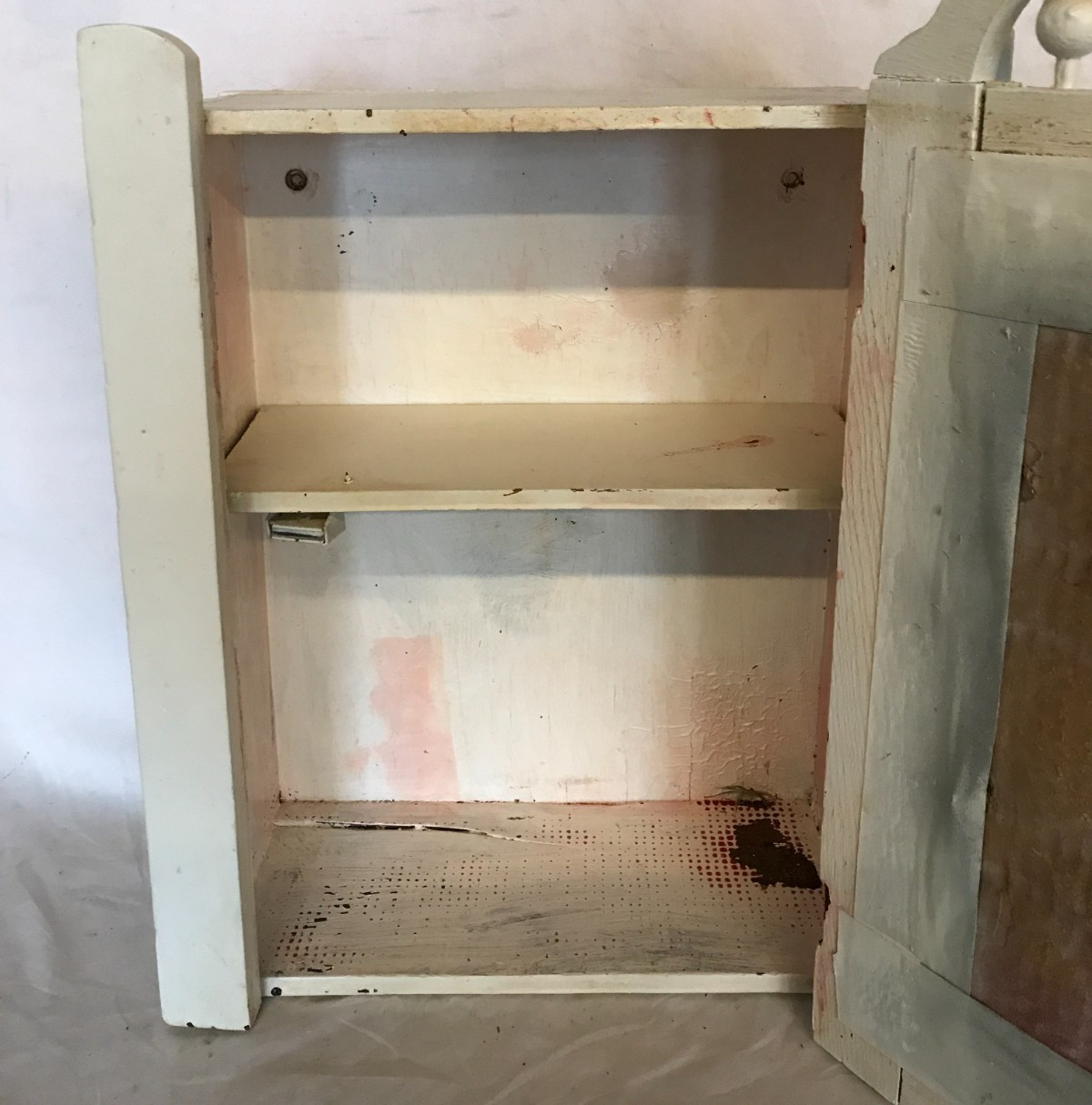 VTG 13x18 Wood Shabby Wall Medicine Cabinet Mirror Stick & Ball Chic Old 26-26B