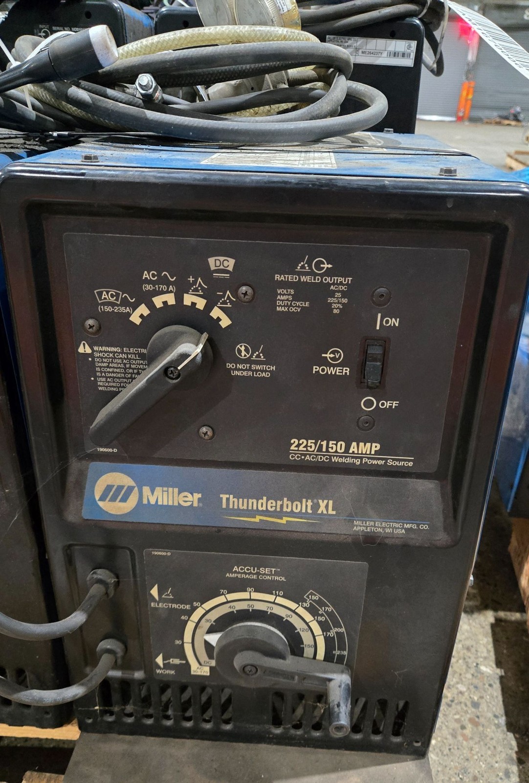 MILLER THUNDERBOLT 225 ARC WELDER USED