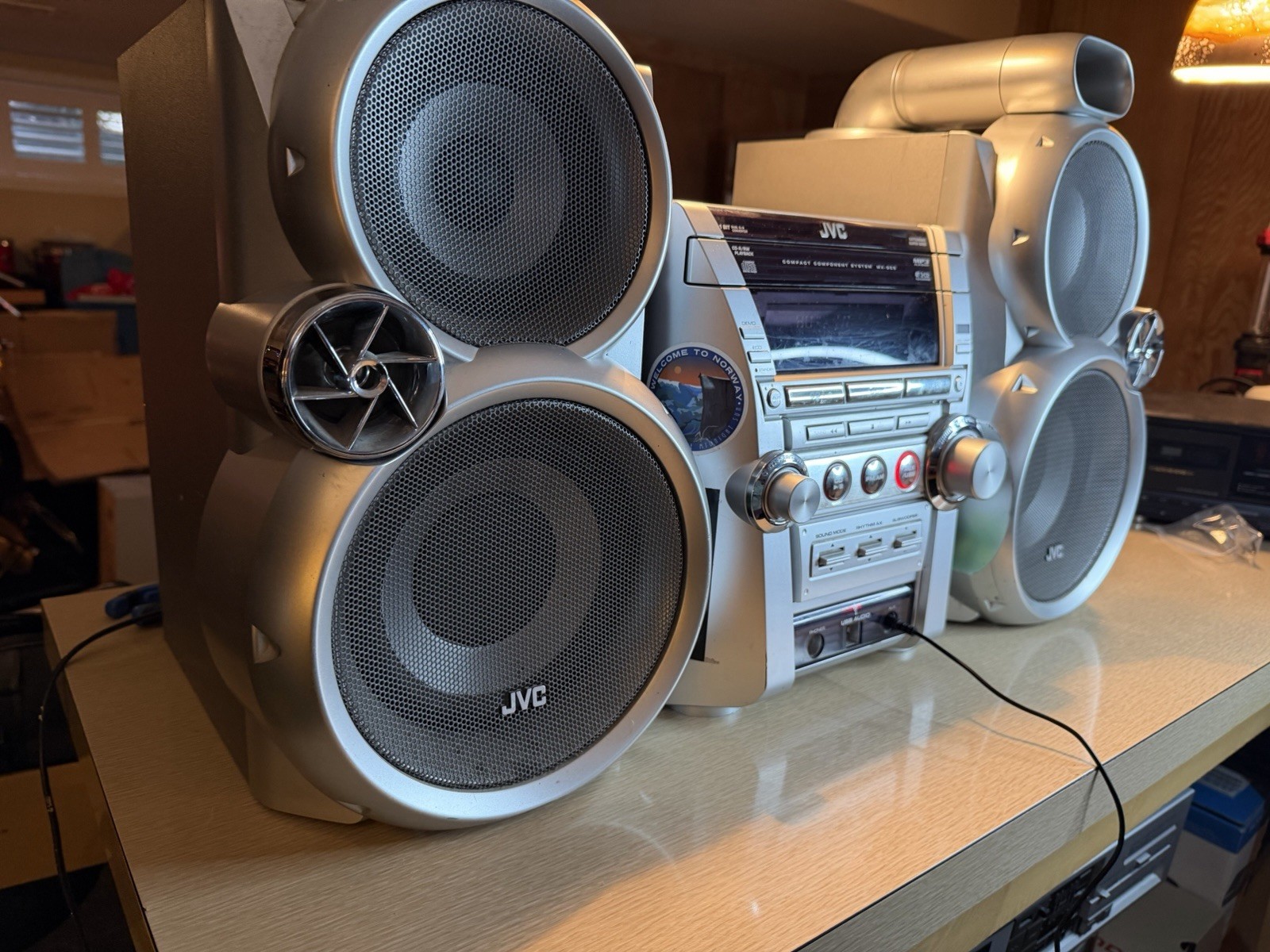 VTG JVC MX-GC5 CA-MXGC5 COMPACT STEREO SYSTEM AUX/USB/AM/FM 460W @ 6Ω W/ REMOTE!