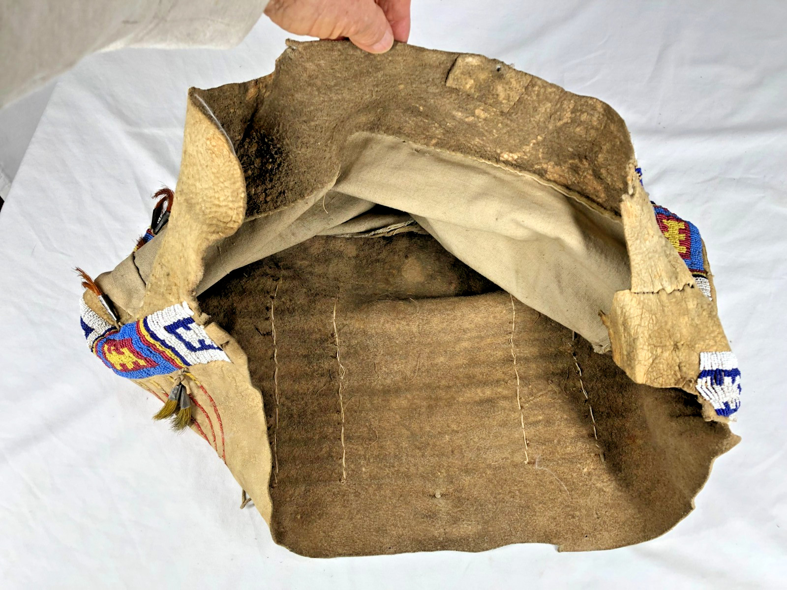 ANTIQUE LATE 1800'S SIOUX TEEPEE BAG OR SADDLE BAG W/ QUILL & BEADED DECORATIONS