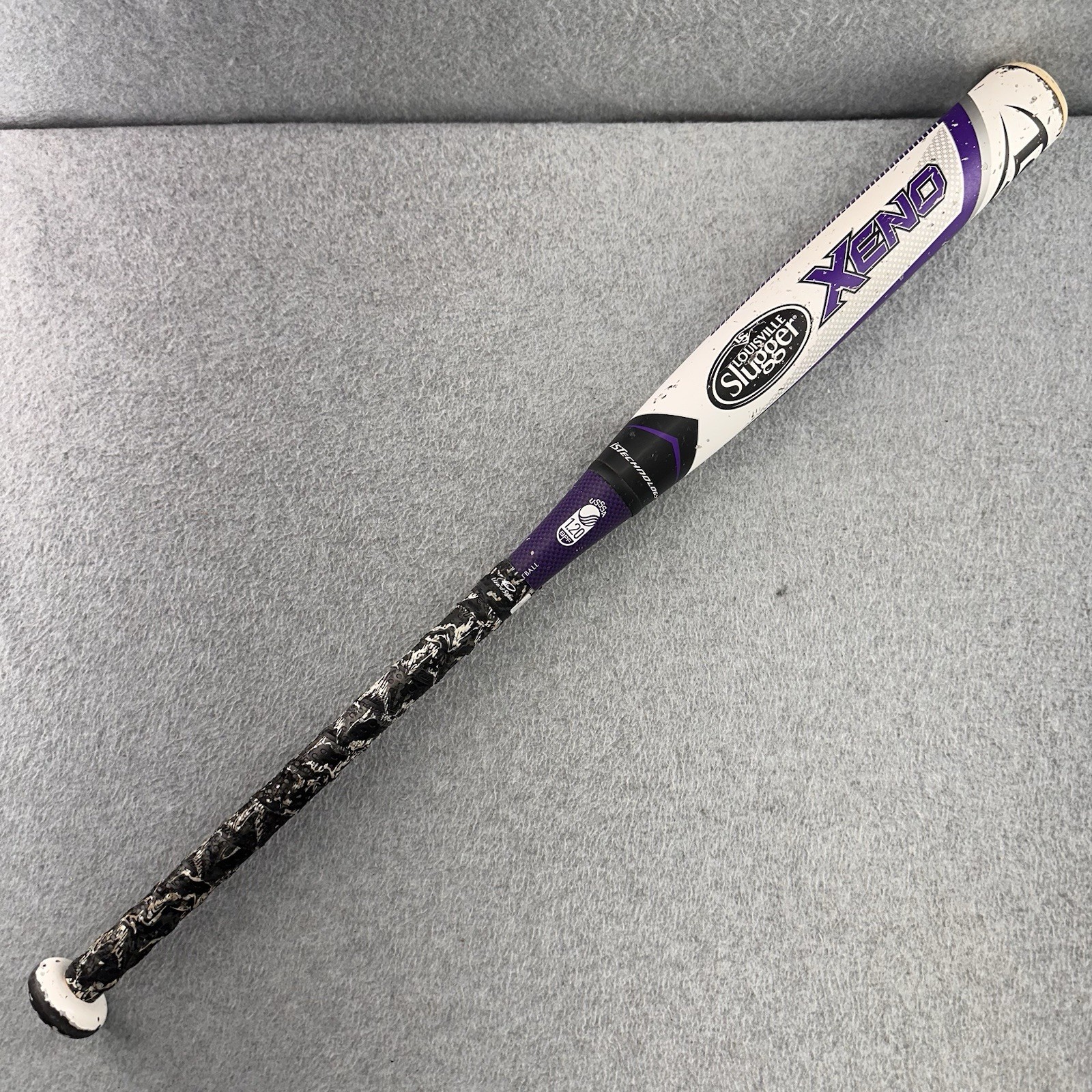 Louisville Slugger XENO FPXN151 30" 20oz (-11) Fastpitch Softball Bat Two Piece