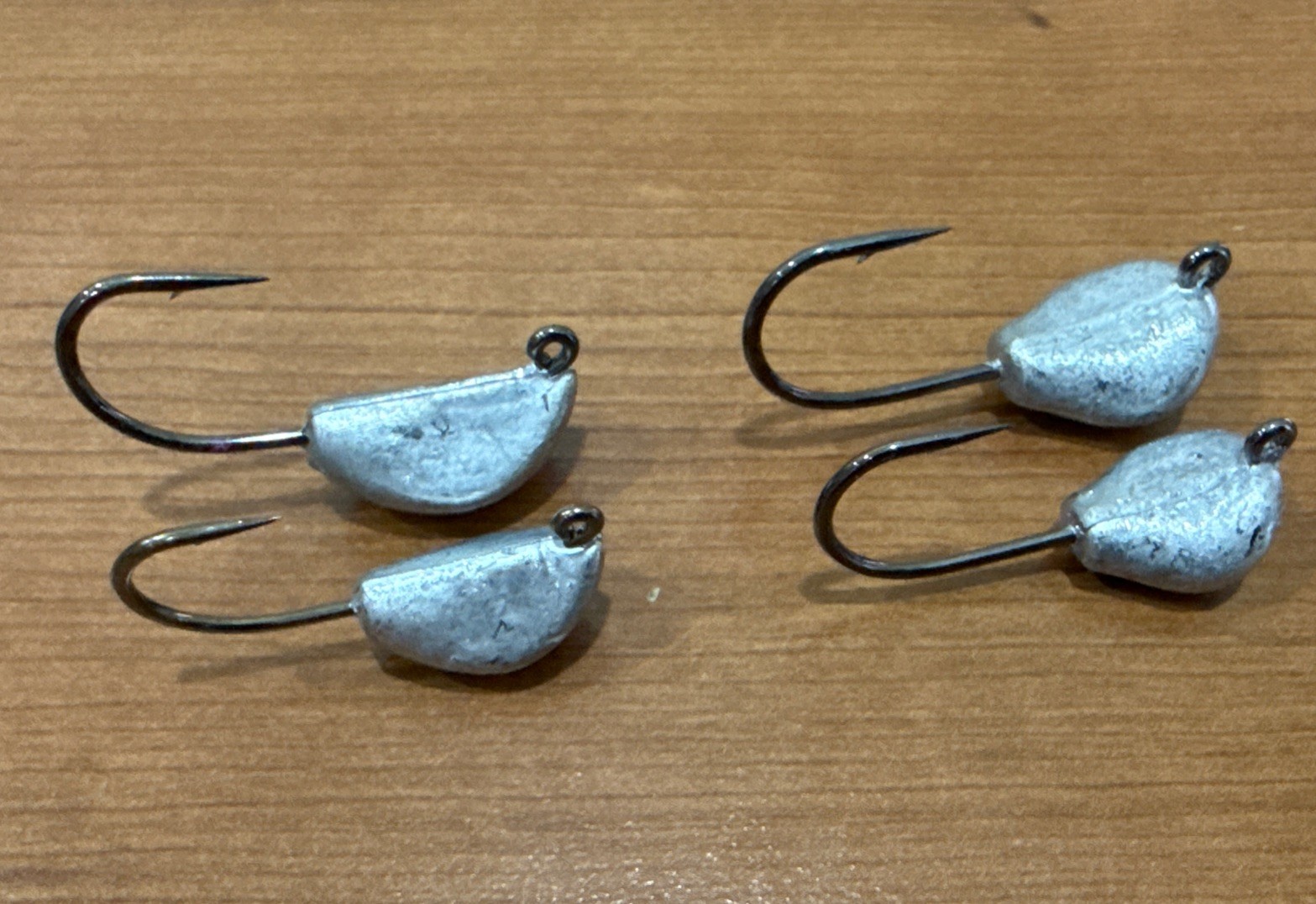 20 Unpainted Banana Sheep Tog Jigs, 1/2oz to 3/4oz, 2x Black Nickel Hooks