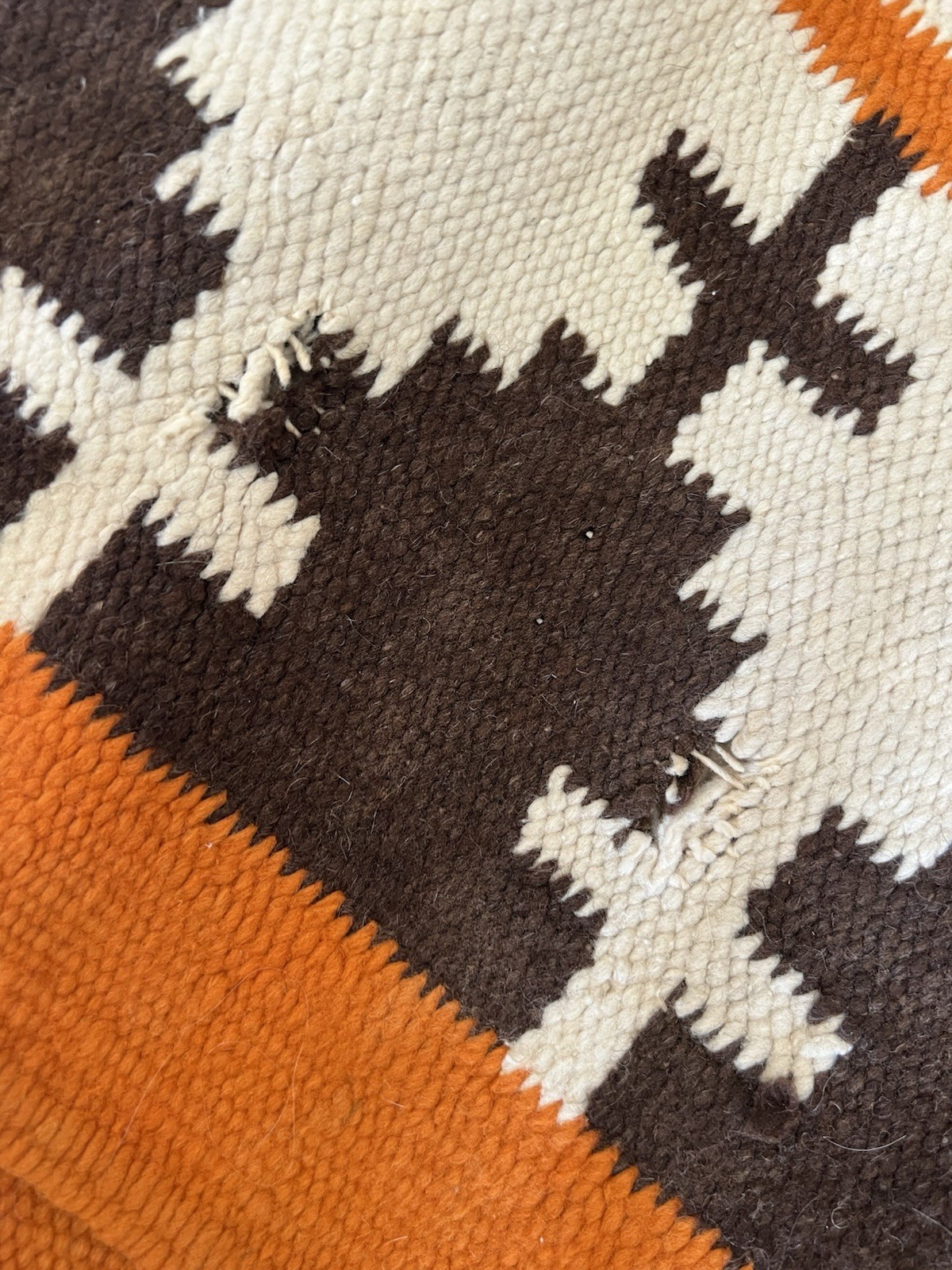 Beautiful Vintage Navajo Yie Rug Native American 47 x 33 Home Spun Wool As Is