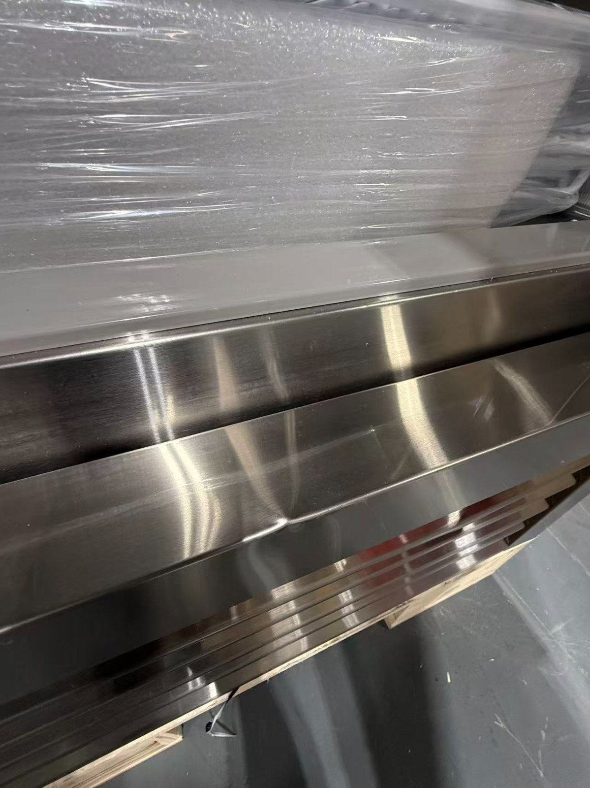 Westlake 27" Commercial Merchandiser Display Refrigerator Glass Door – Dents