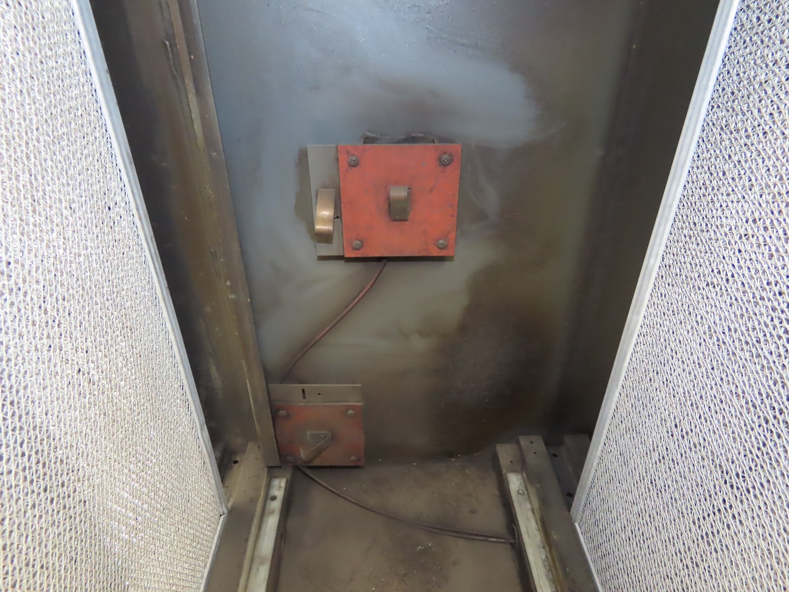 Smokemaster Air Filtration Smoke Eater Filter Ionizer Collector 9400VDC 120V