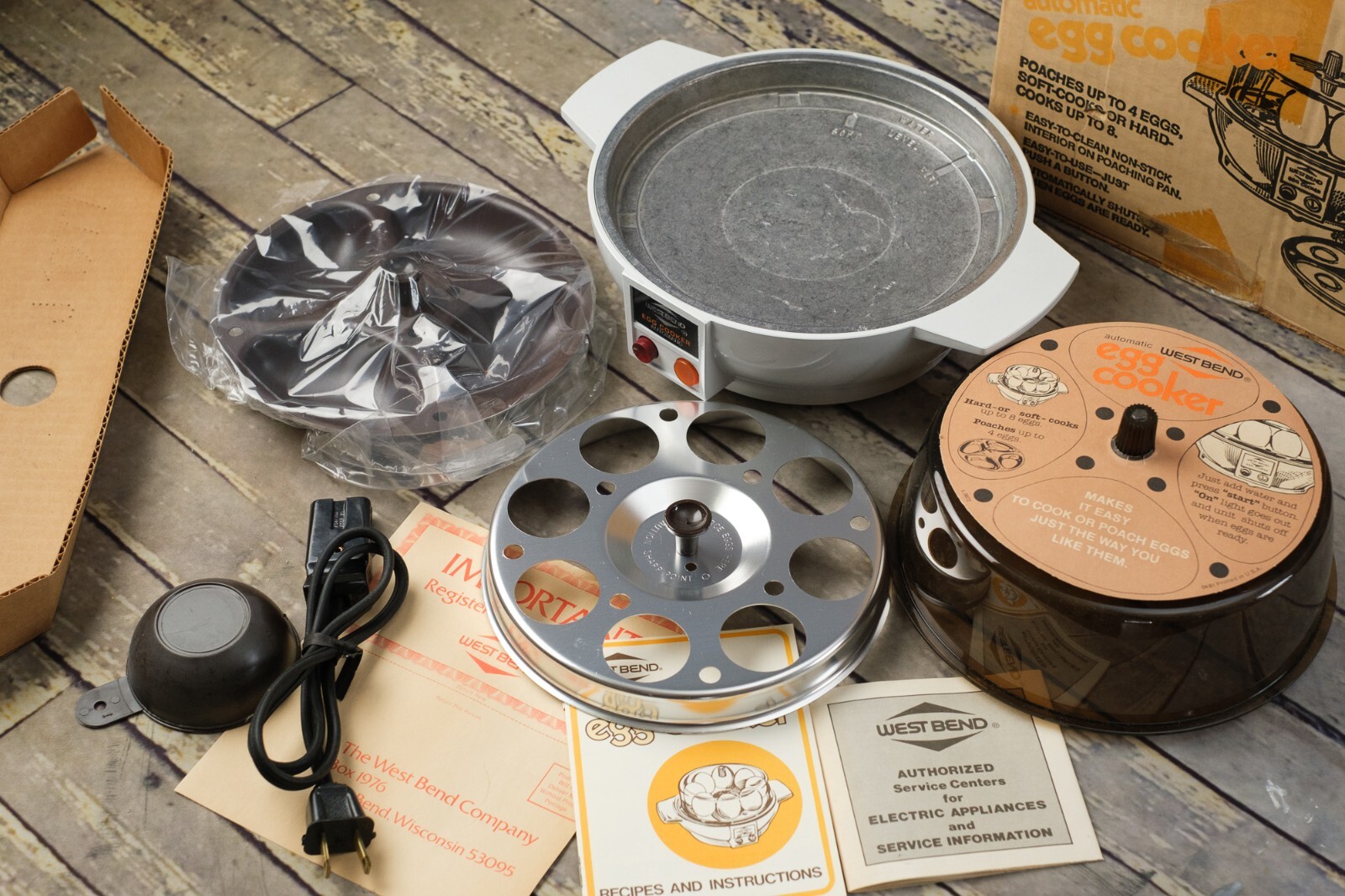 WEST BEND Automatic Egg Cooker 86618 NOS Original Box Instructions Vintage