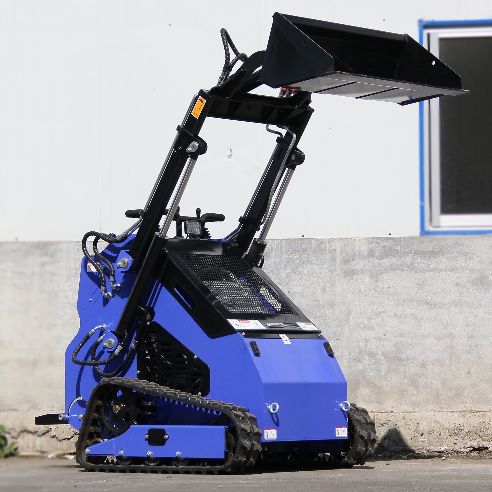 Mini Skid Steer Loader 23HP Tracked Loader 2 cylinder with 2attachment Free Ship